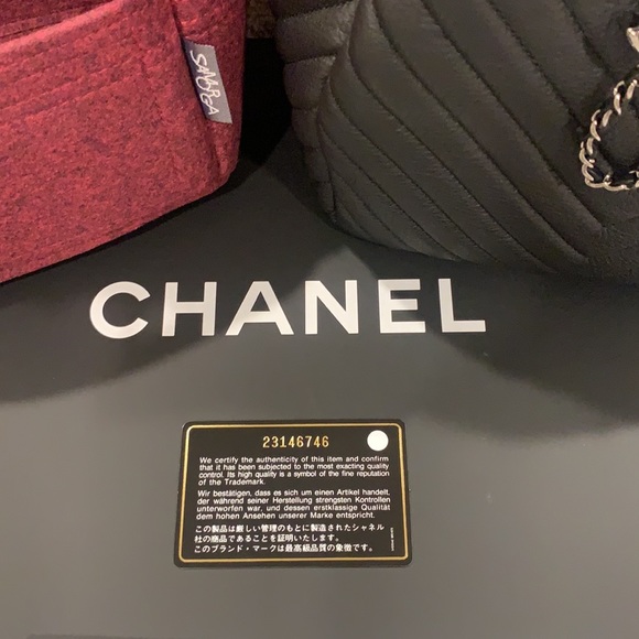 Auth. Chanel black deerskin drawstring bucket bag shiny rhw crossbody handbag - Picture 6 of 17